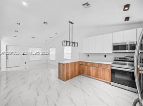 1230 NE 1st Ave Unit: #