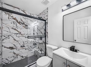 1230 NE 1st Ave Unit: #