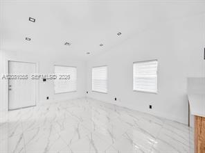 1230 NE 1st Ave Unit: #