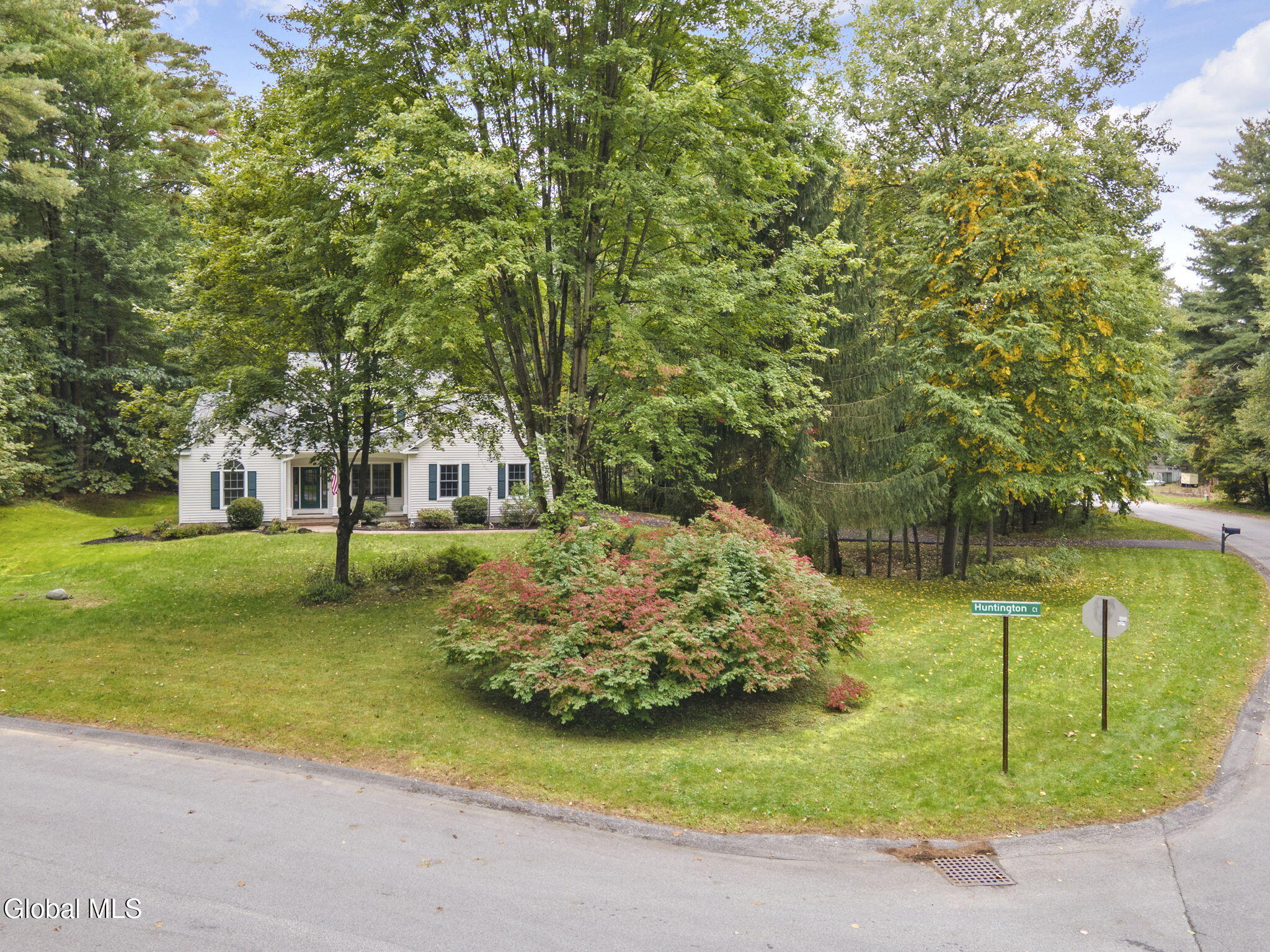 2 Huntington Court