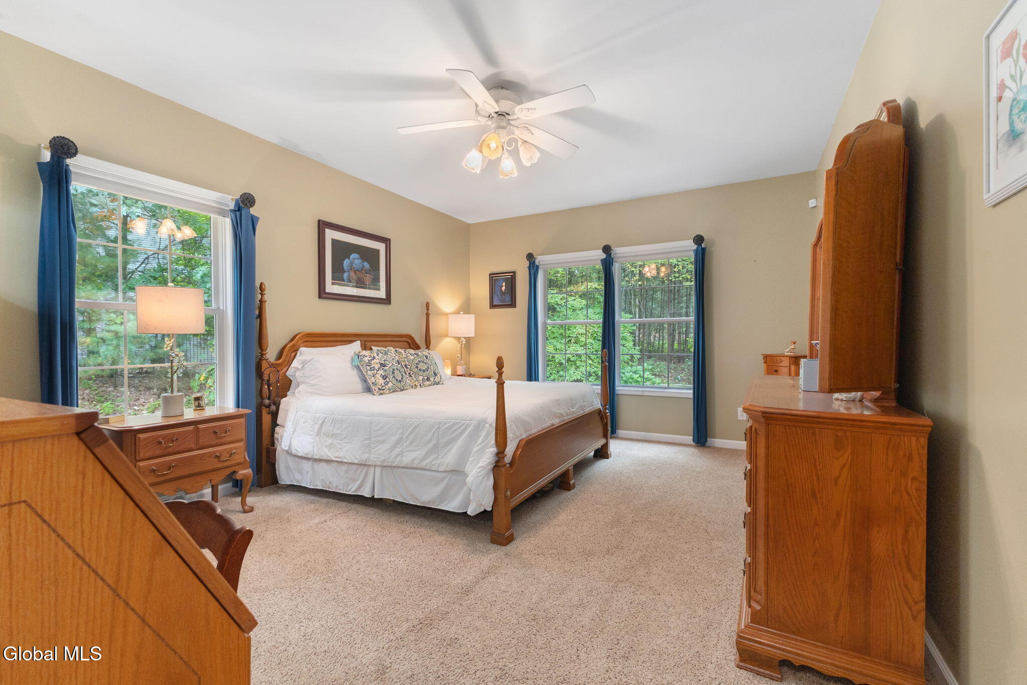 2 Huntington Court