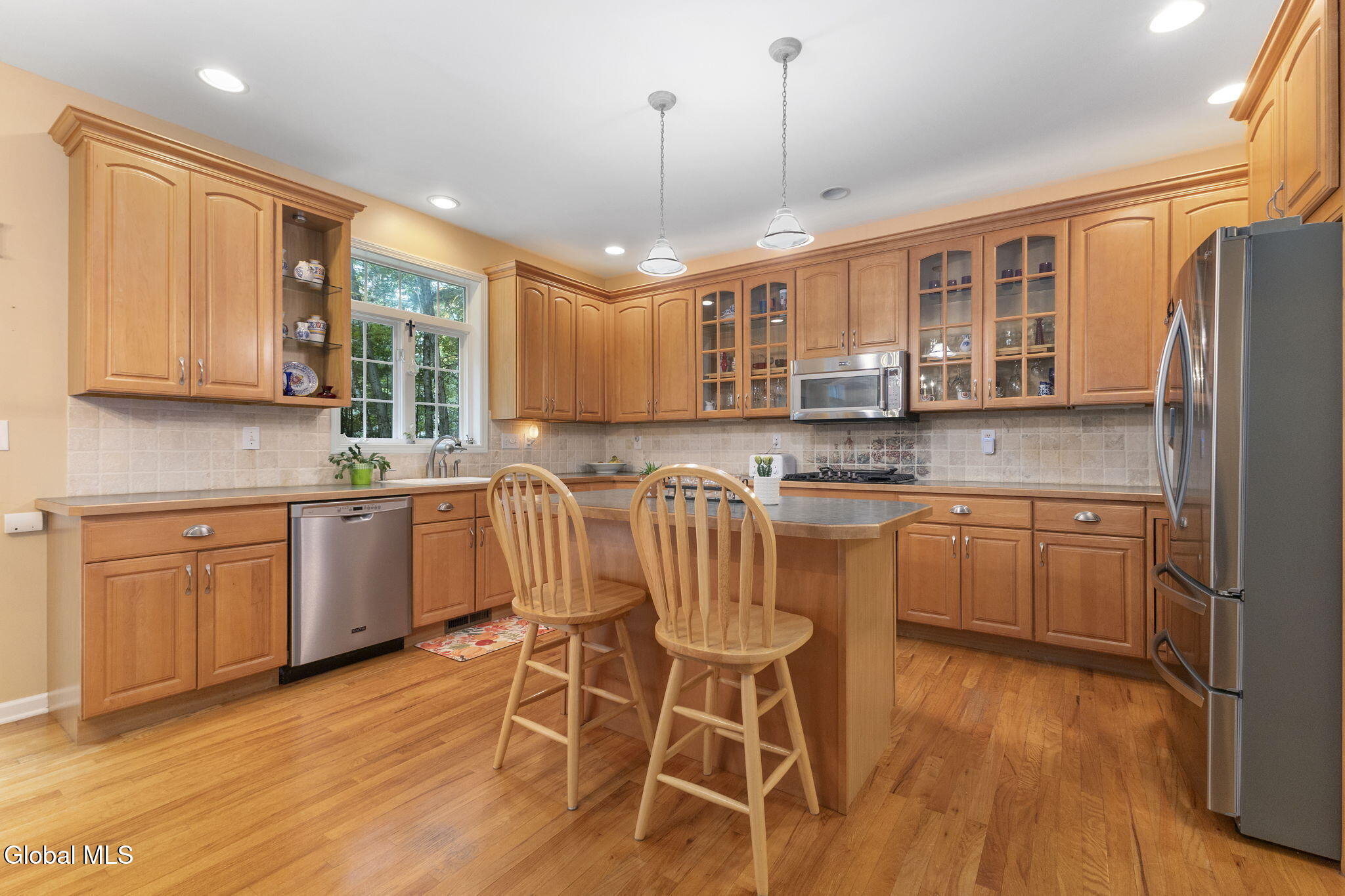 2 Huntington Court