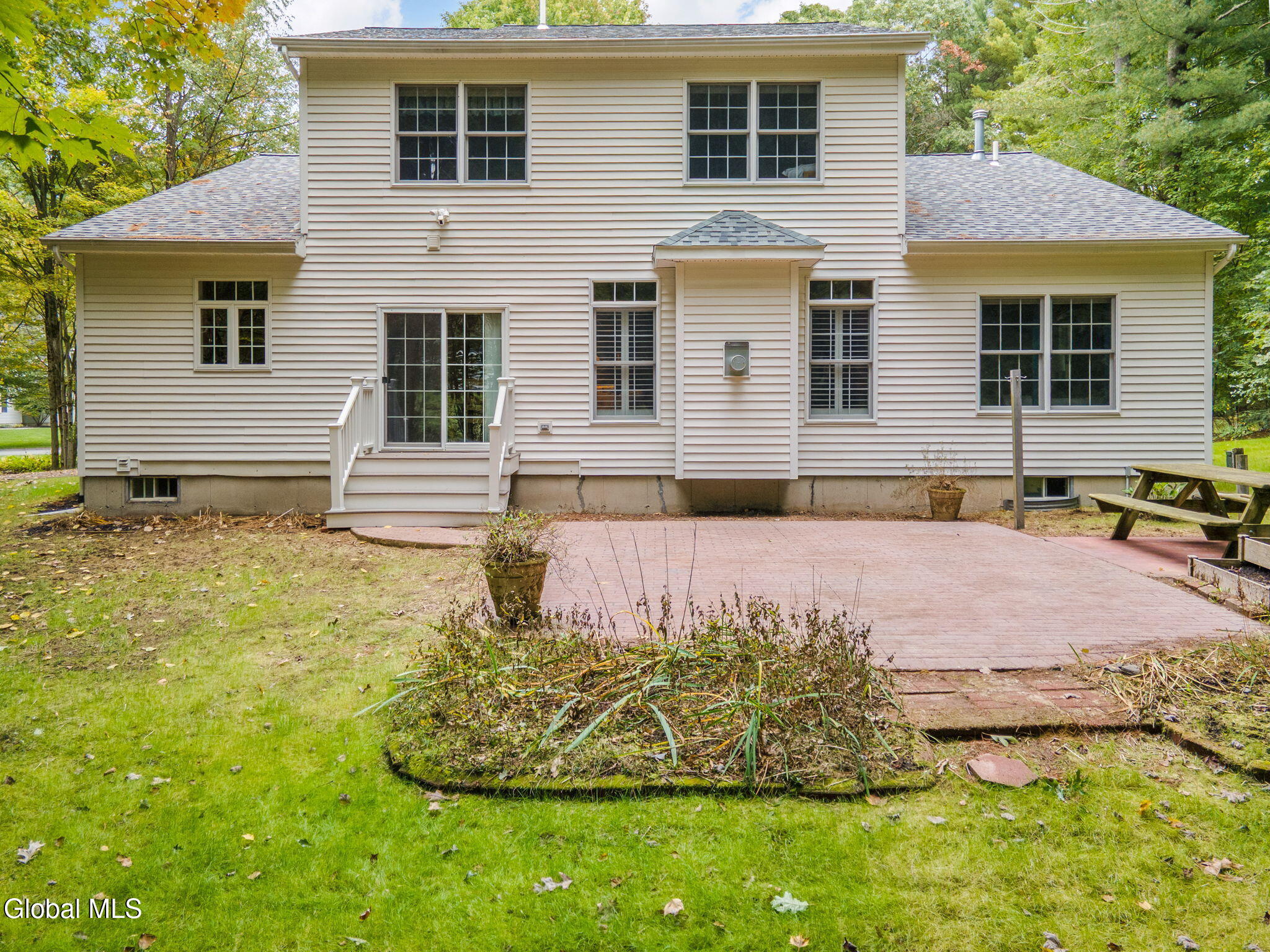2 Huntington Court