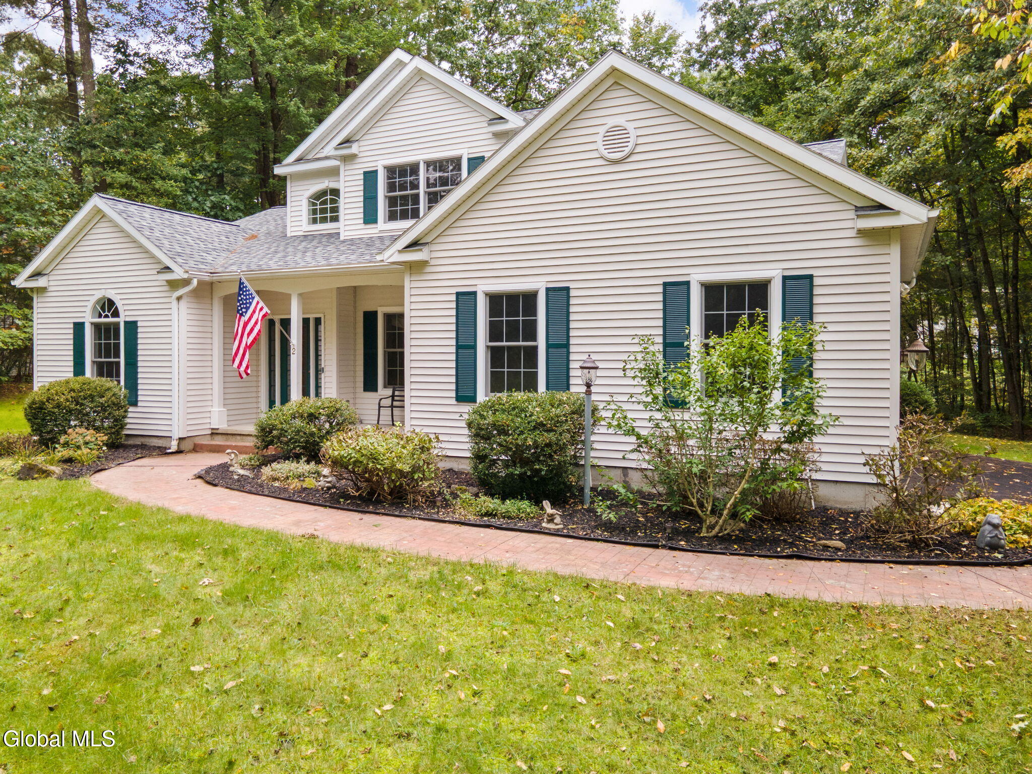2 Huntington Court
