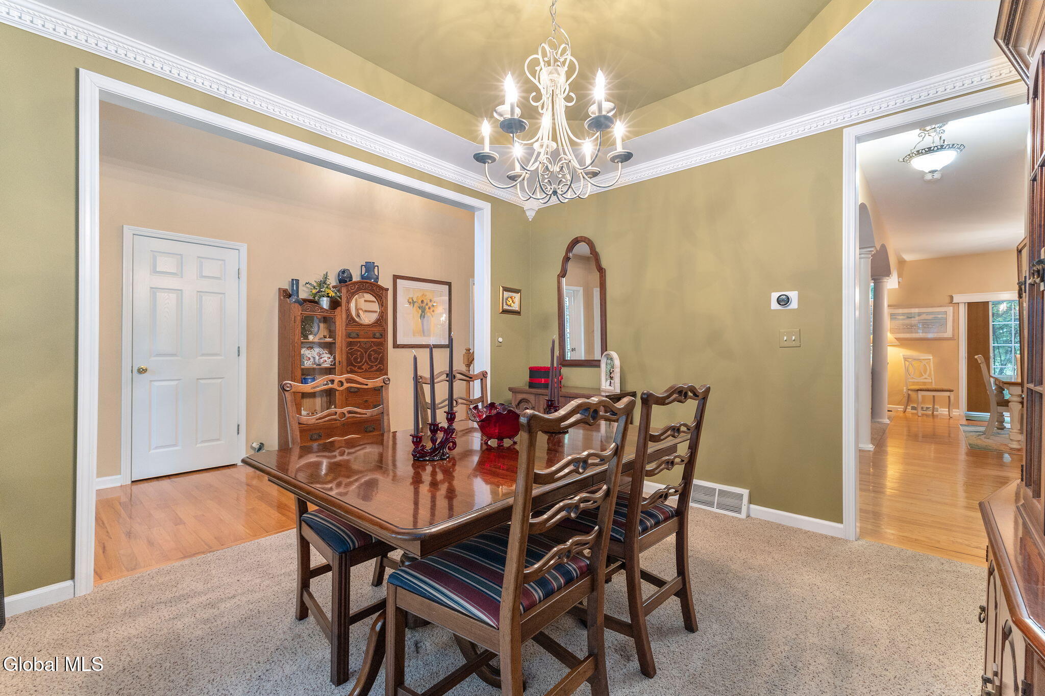 2 Huntington Court