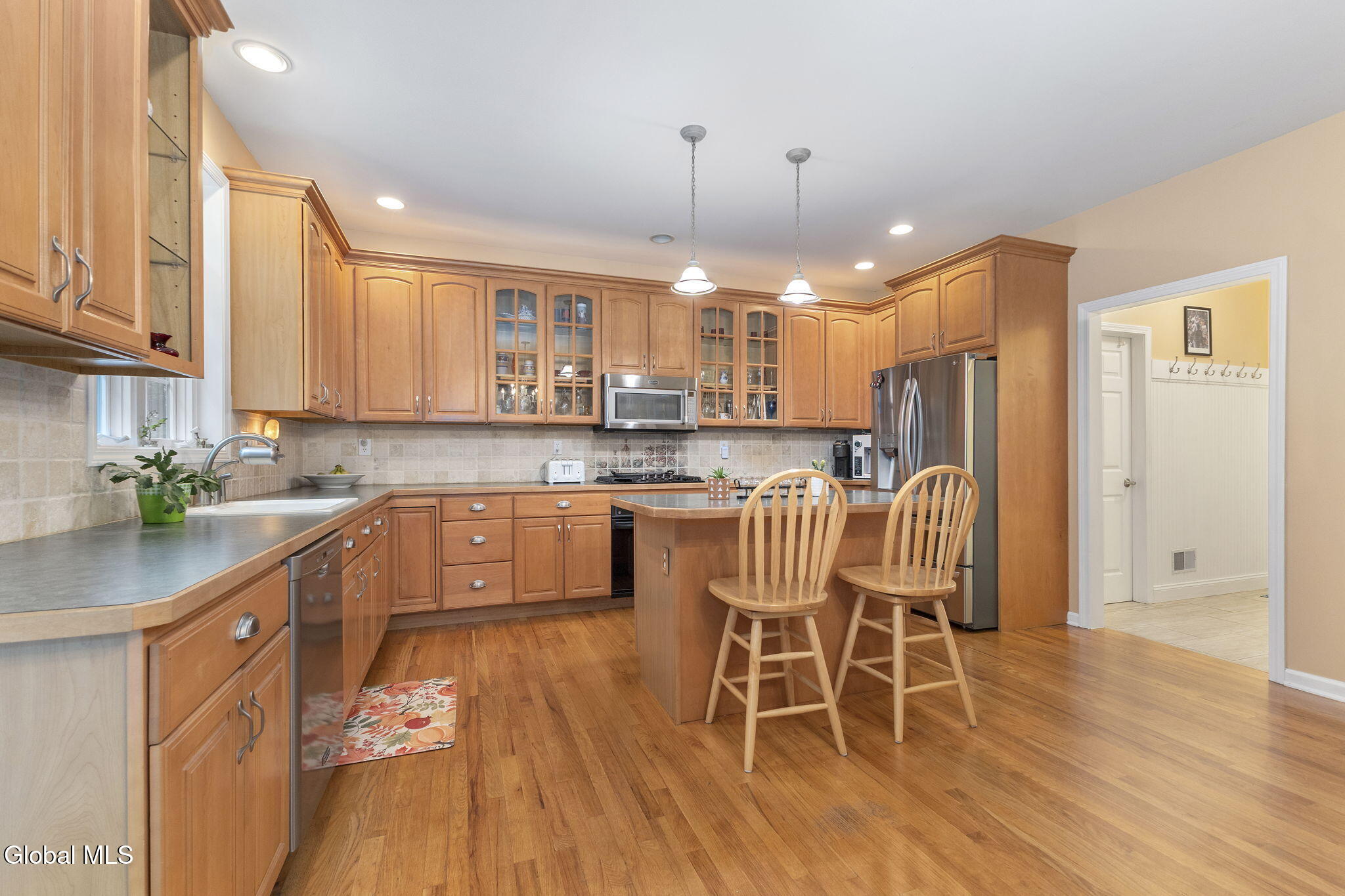 2 Huntington Court