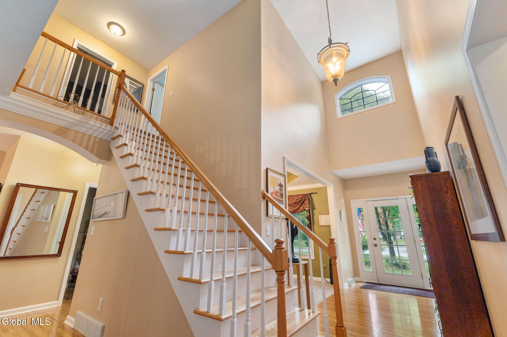 2 Huntington Court