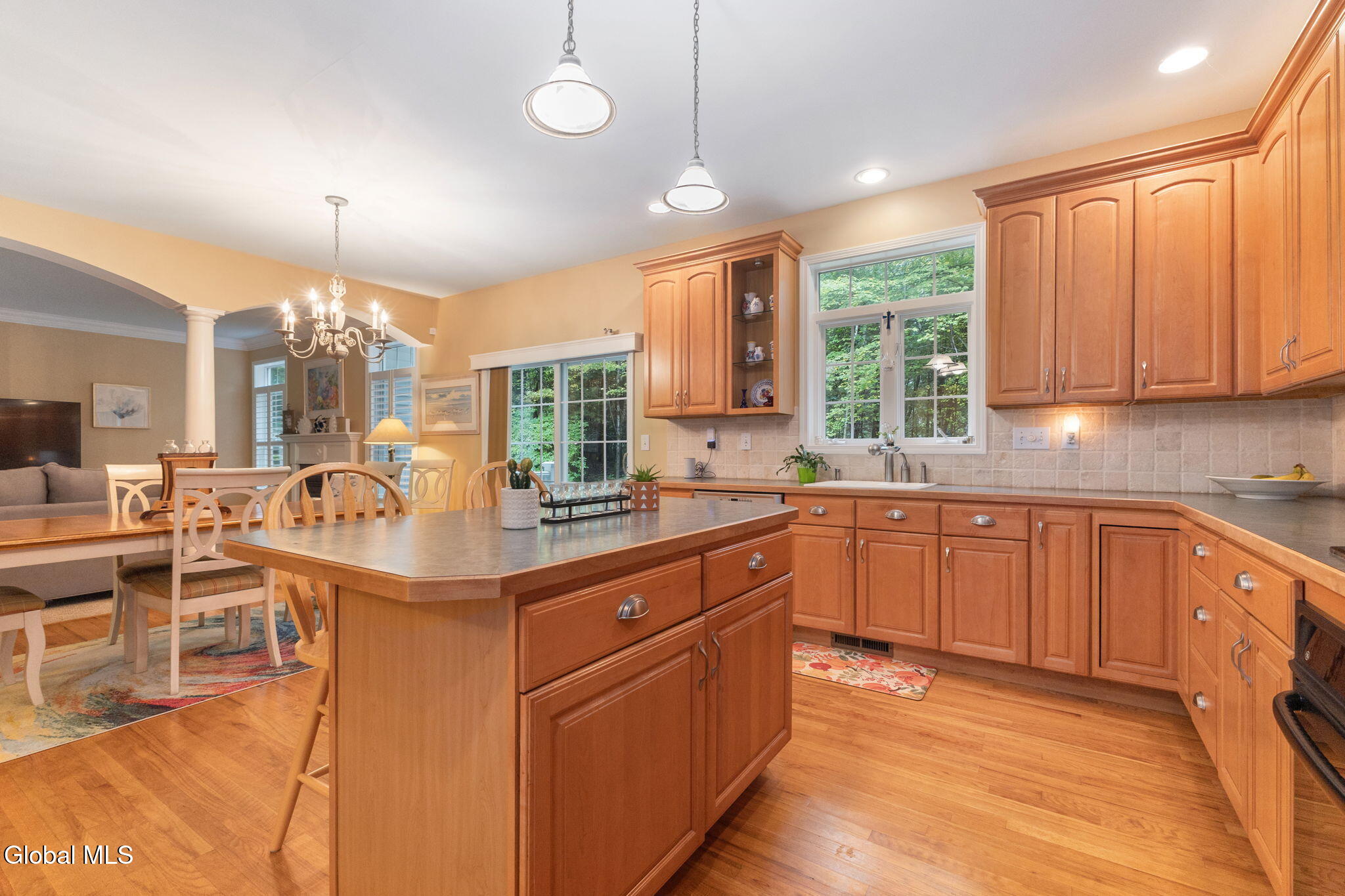 2 Huntington Court