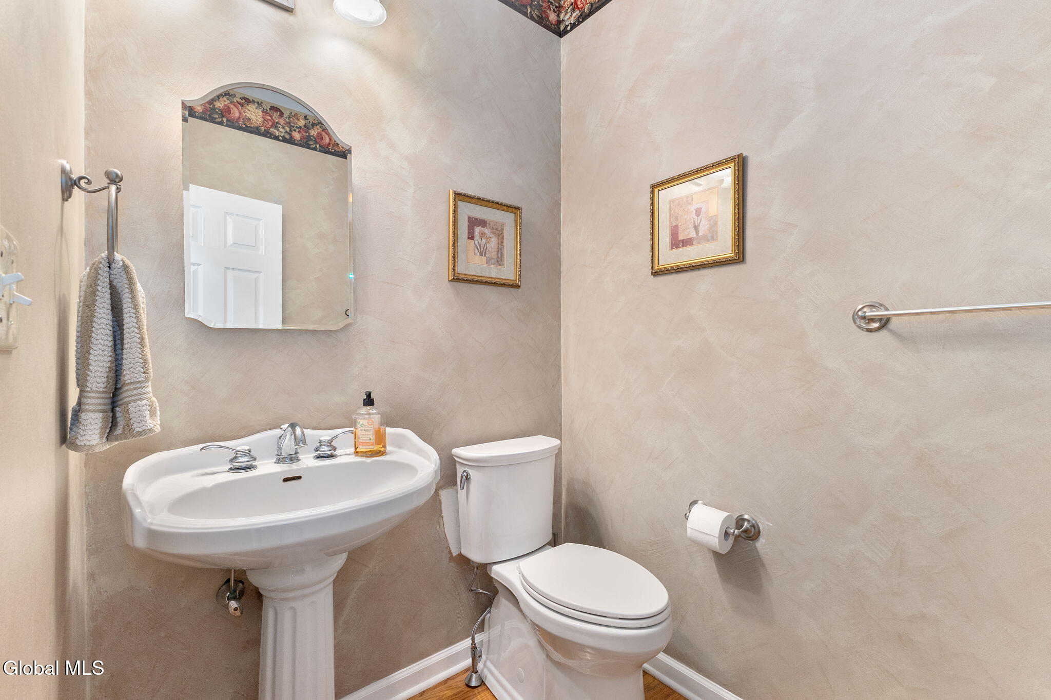 2 Huntington Court