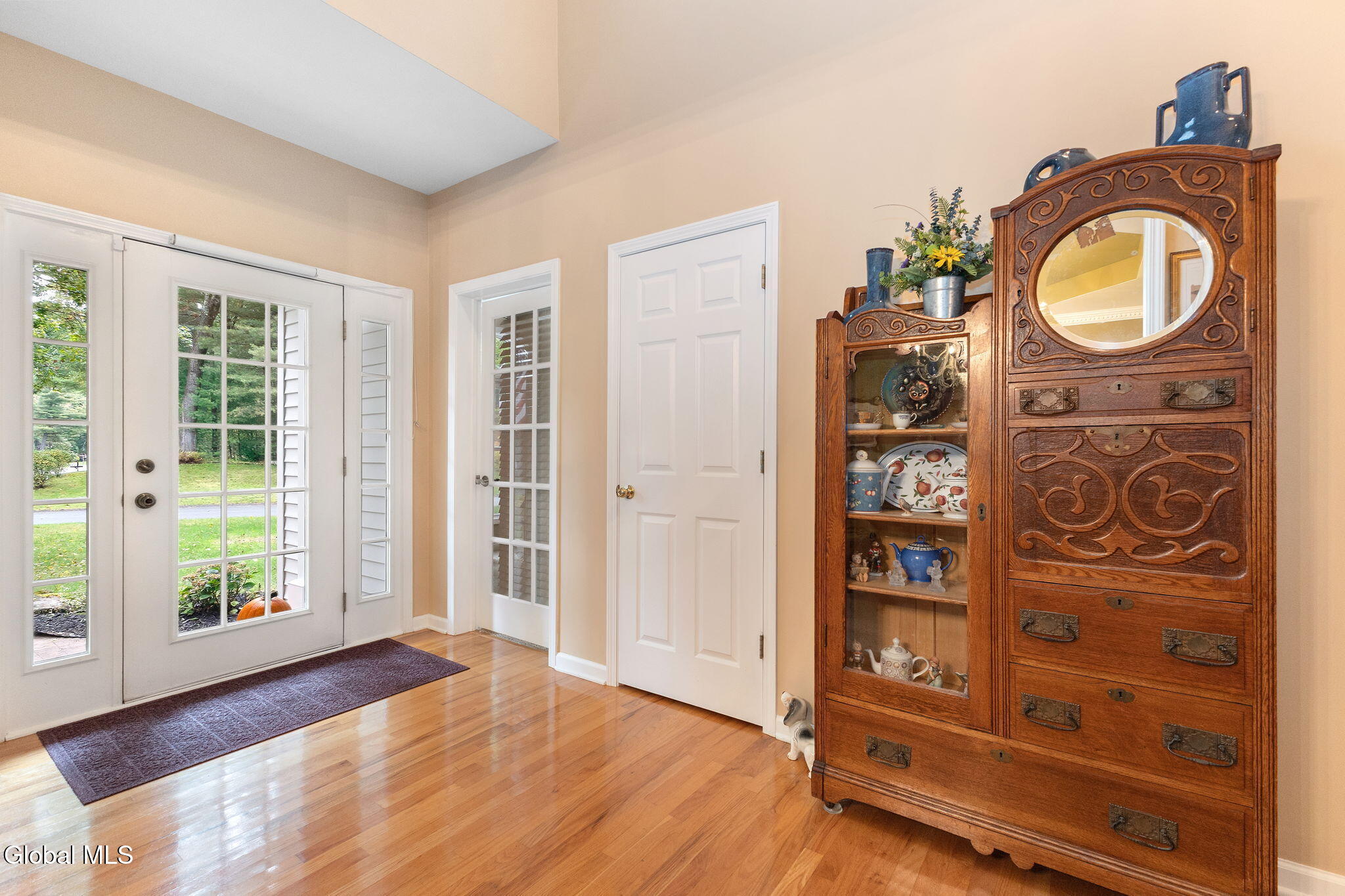 2 Huntington Court
