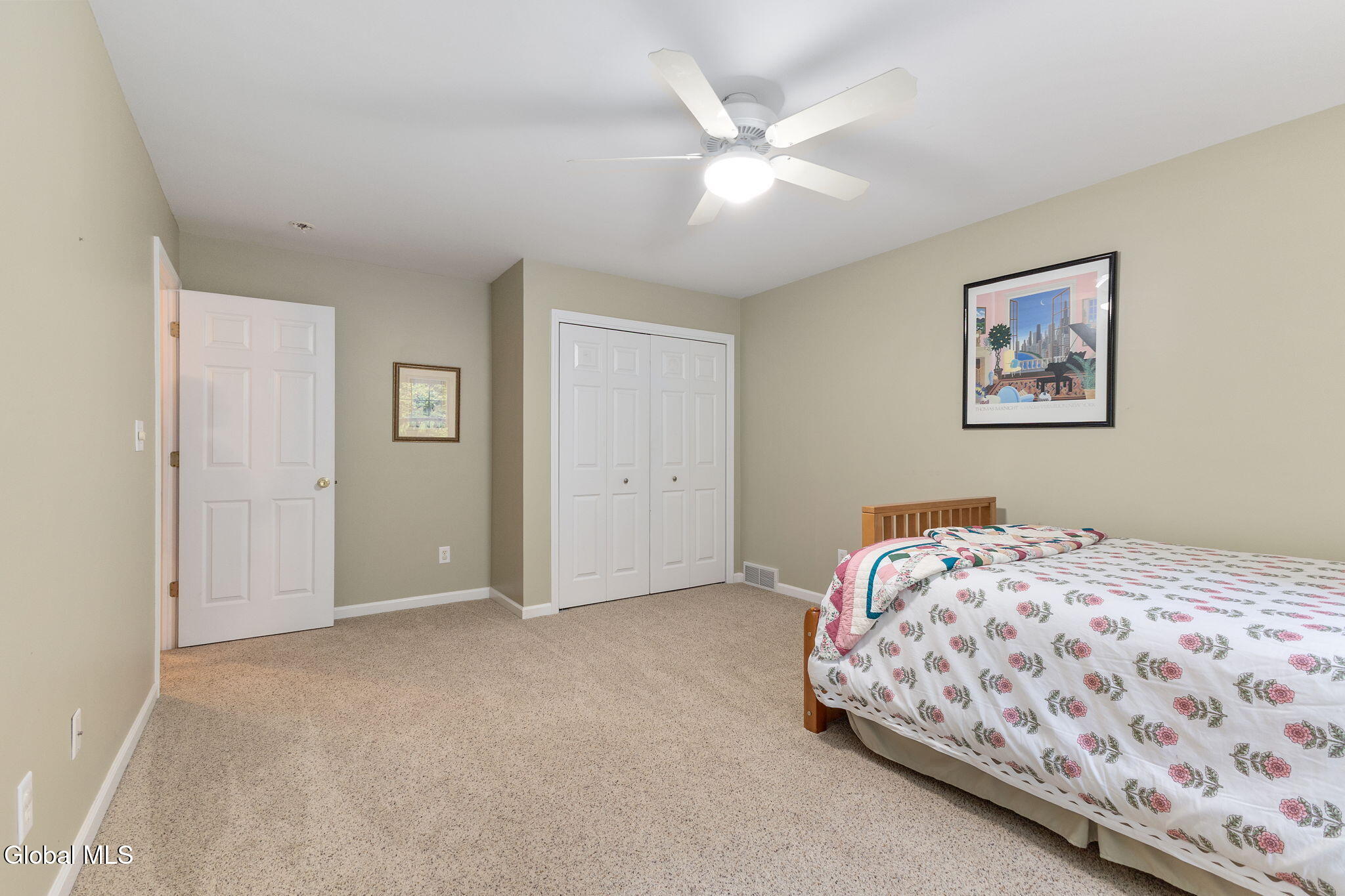 2 Huntington Court