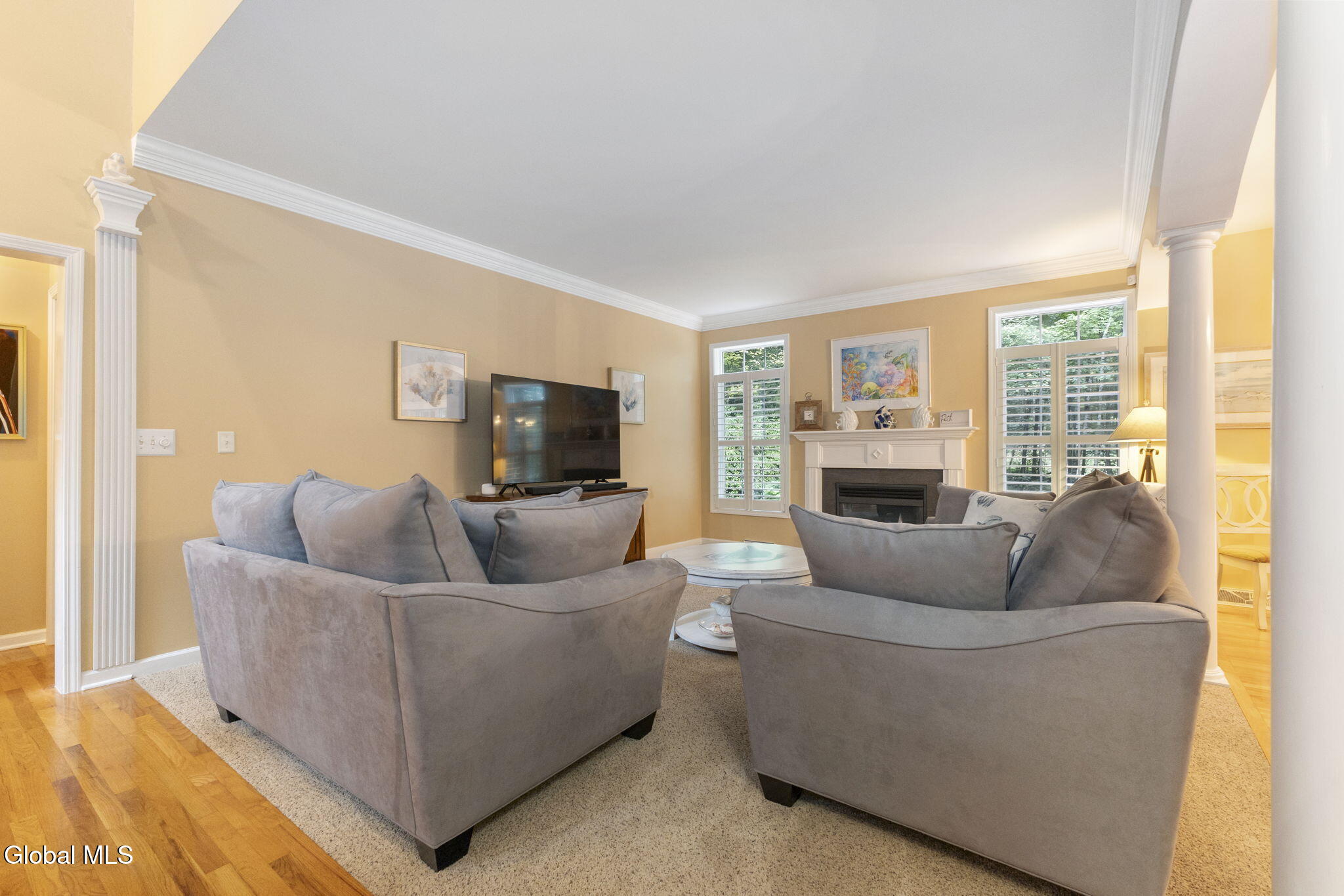 2 Huntington Court