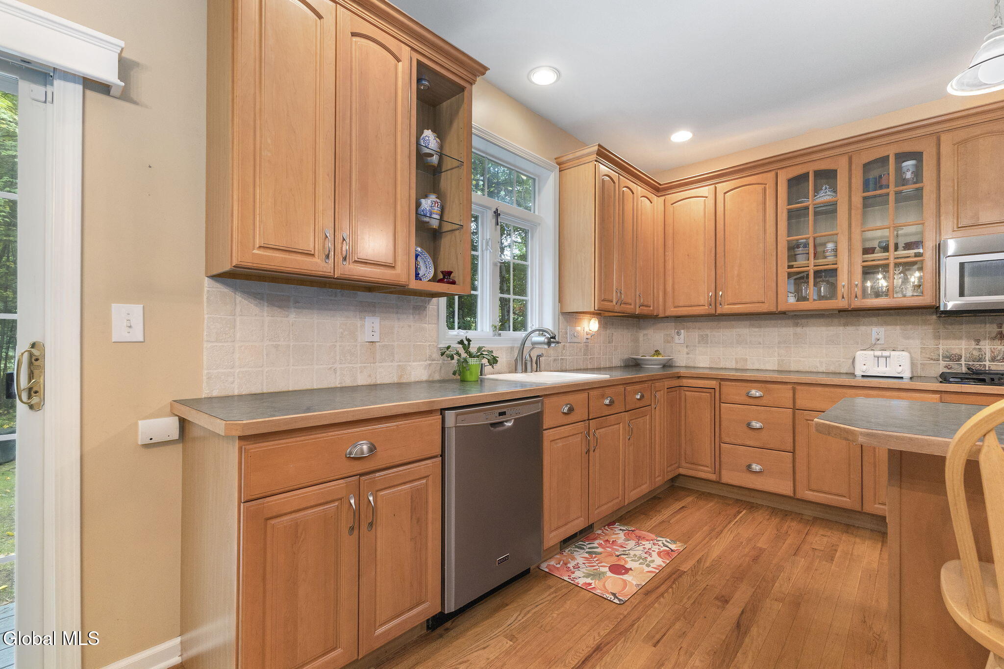 2 Huntington Court