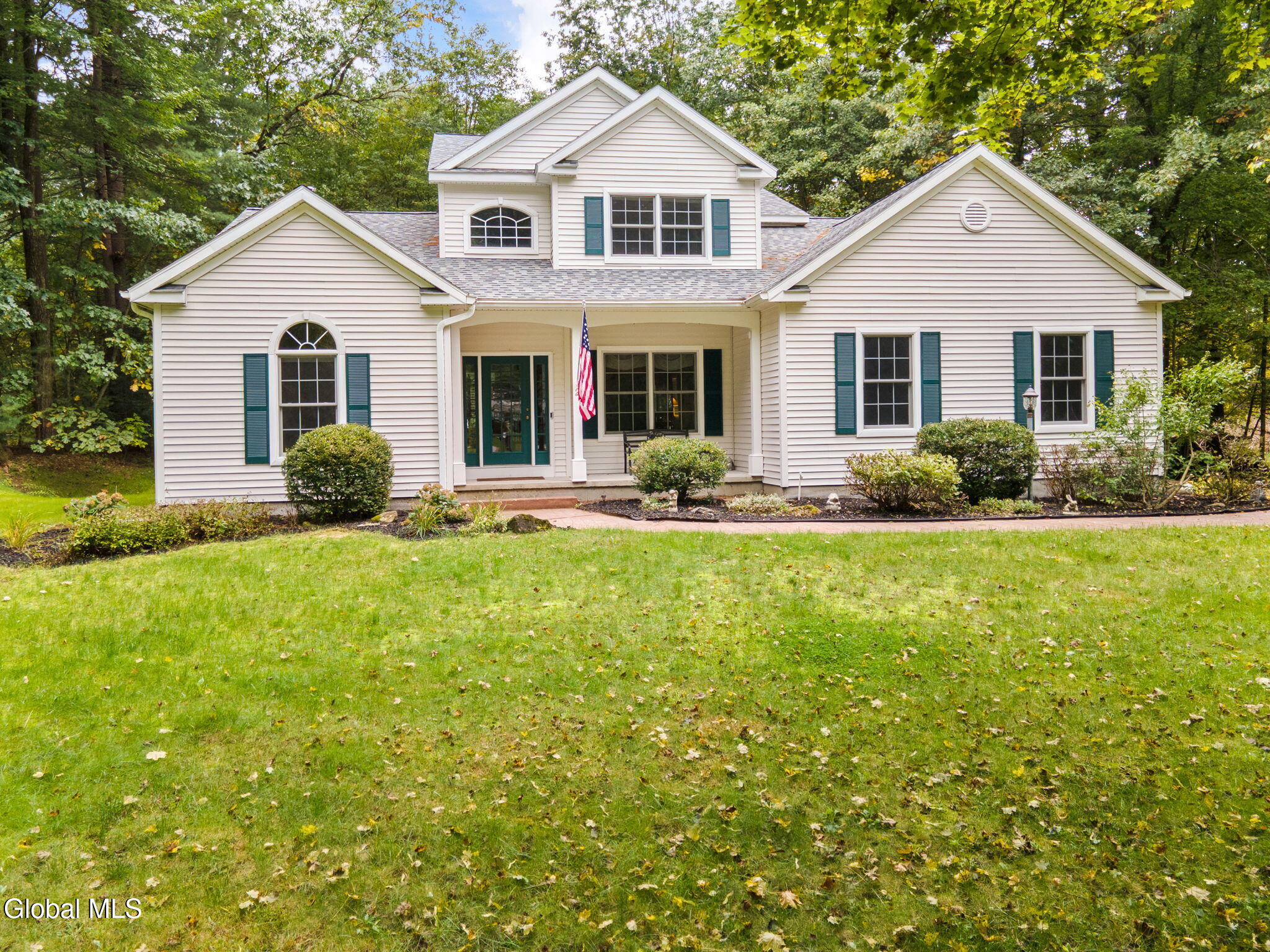 2 Huntington Court