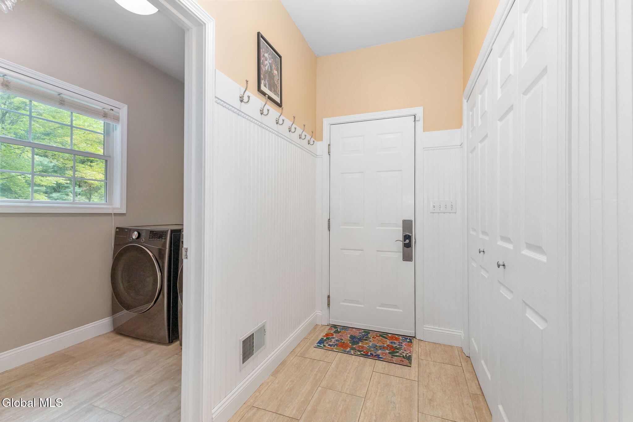 2 Huntington Court