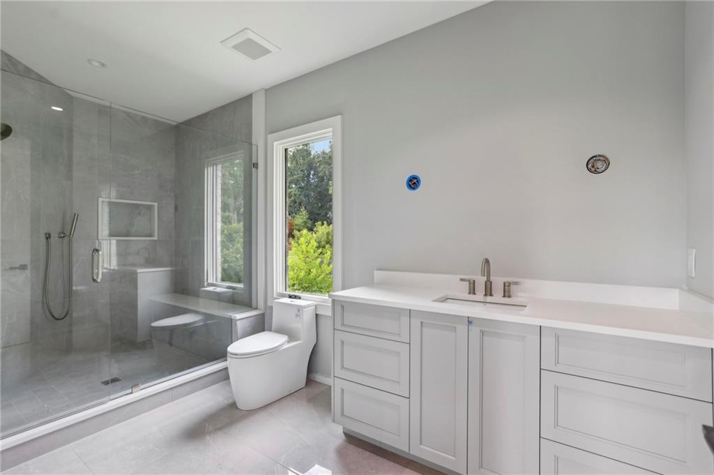825 Kenry Court
