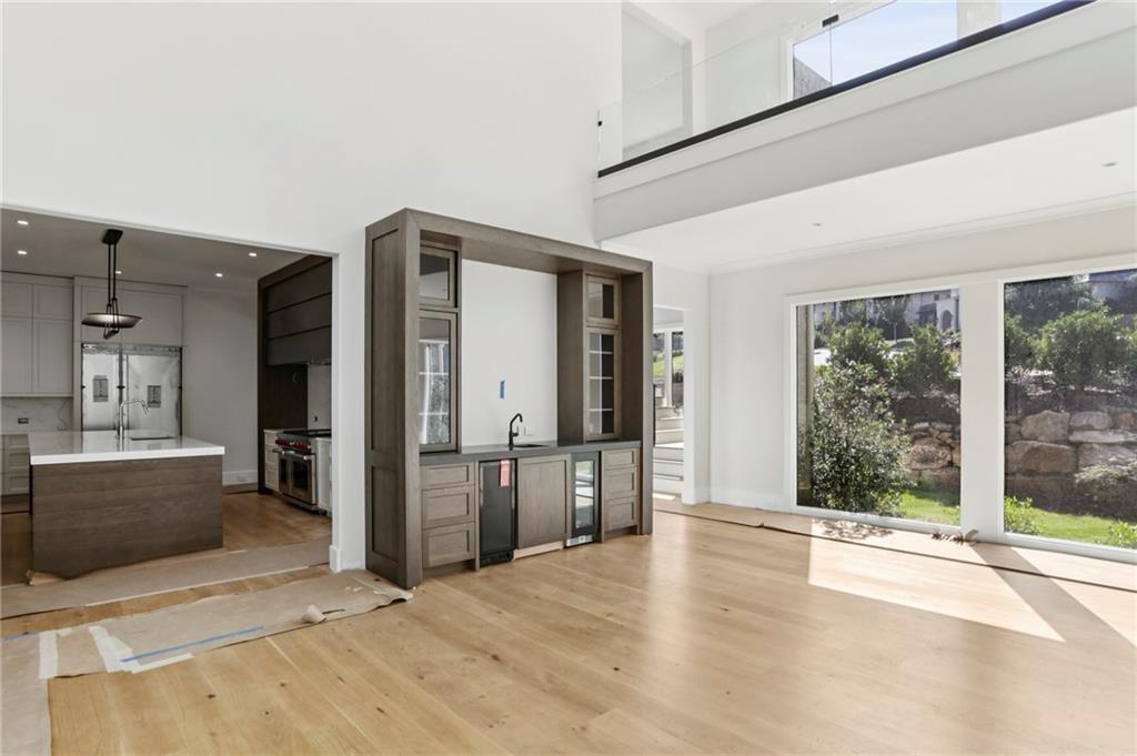 825 Kenry Court
