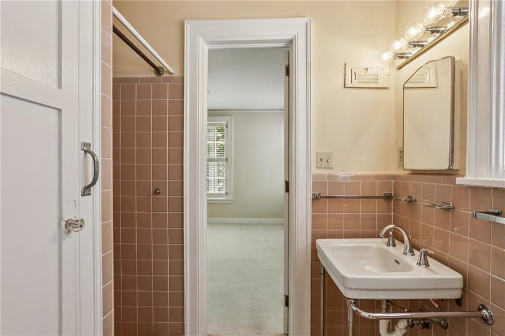 3031 W Pine Valley Road NW