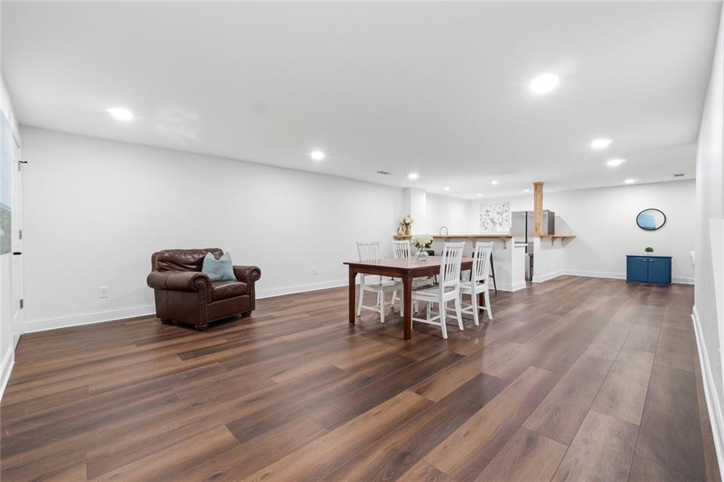1095 Laurian Park Drive