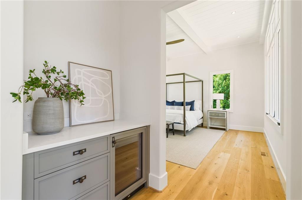 825 Kenry Court
