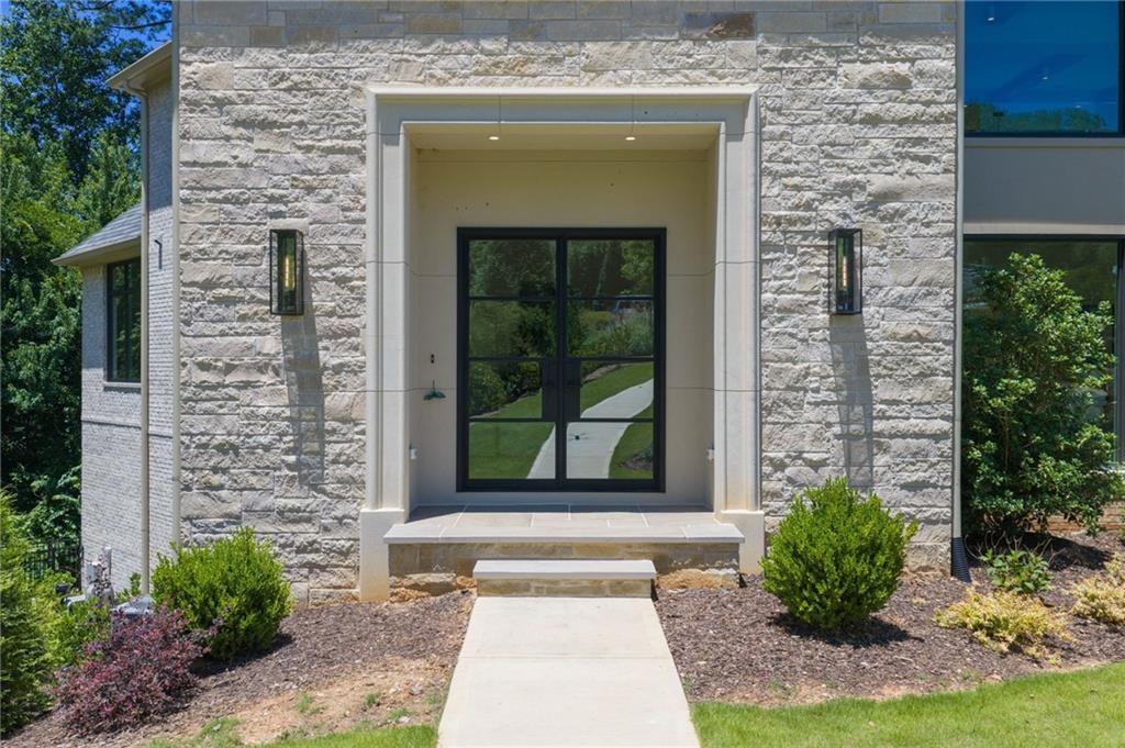 825 Kenry Court