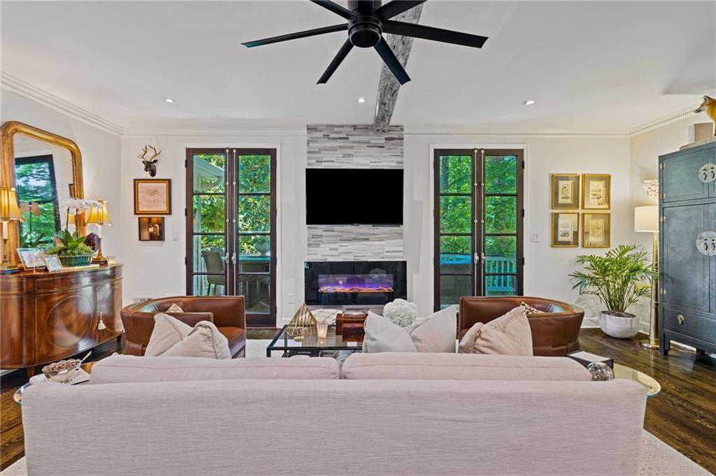 20 Pointe Terrace SE