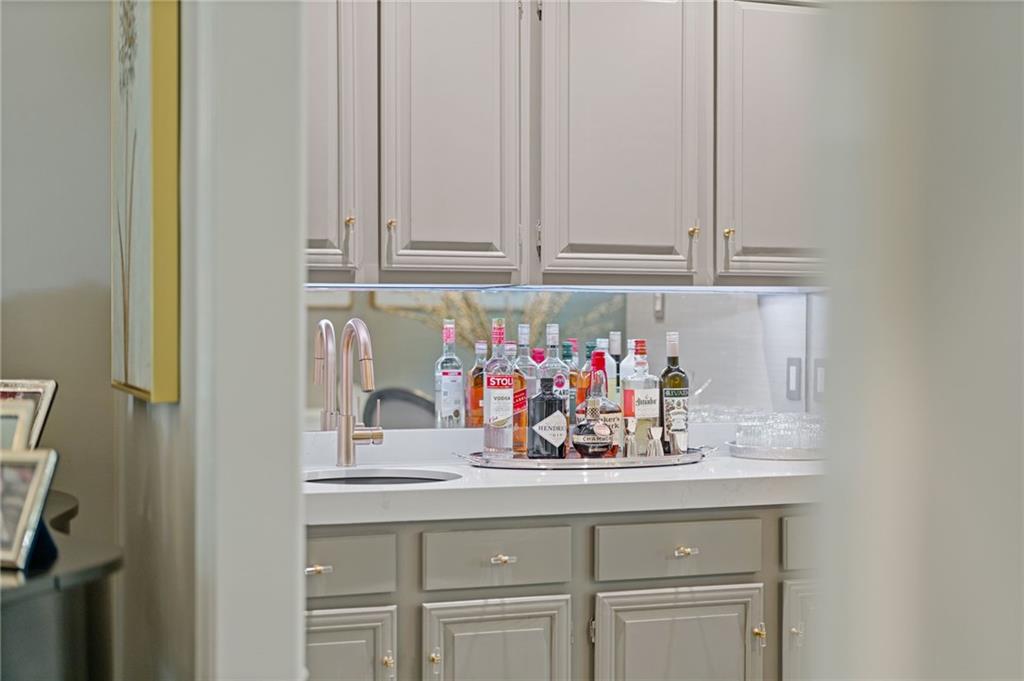 20 Pointe Terrace SE