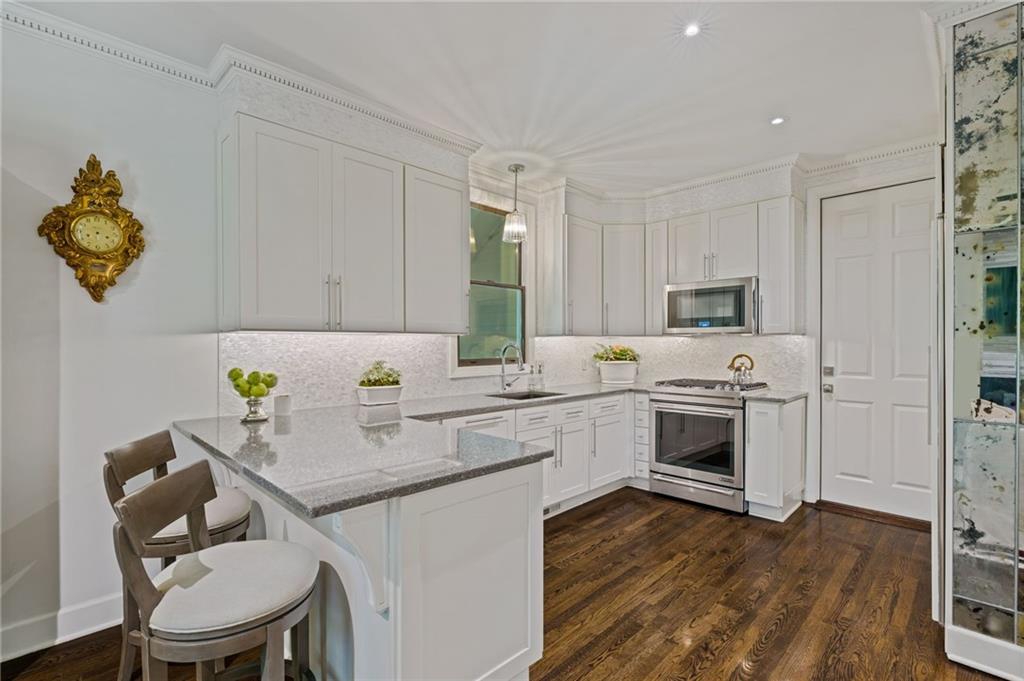 20 Pointe Terrace SE