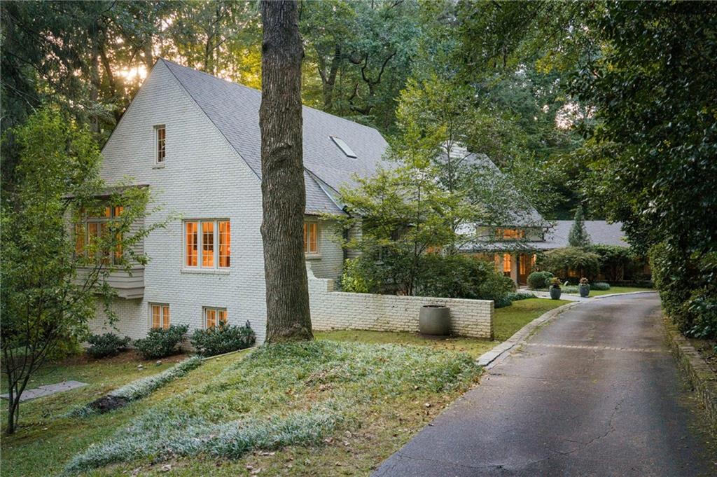 695 W Conway Drive