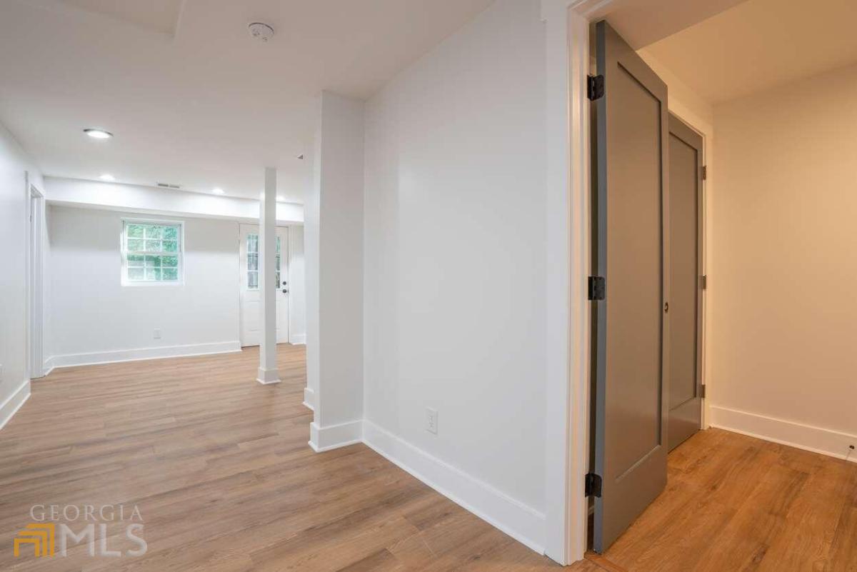 2658 Miriam Lane
