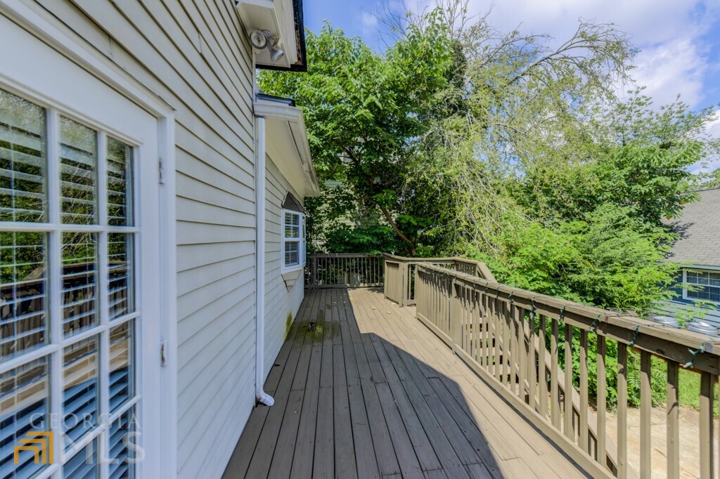 737 Woodson Street SE
