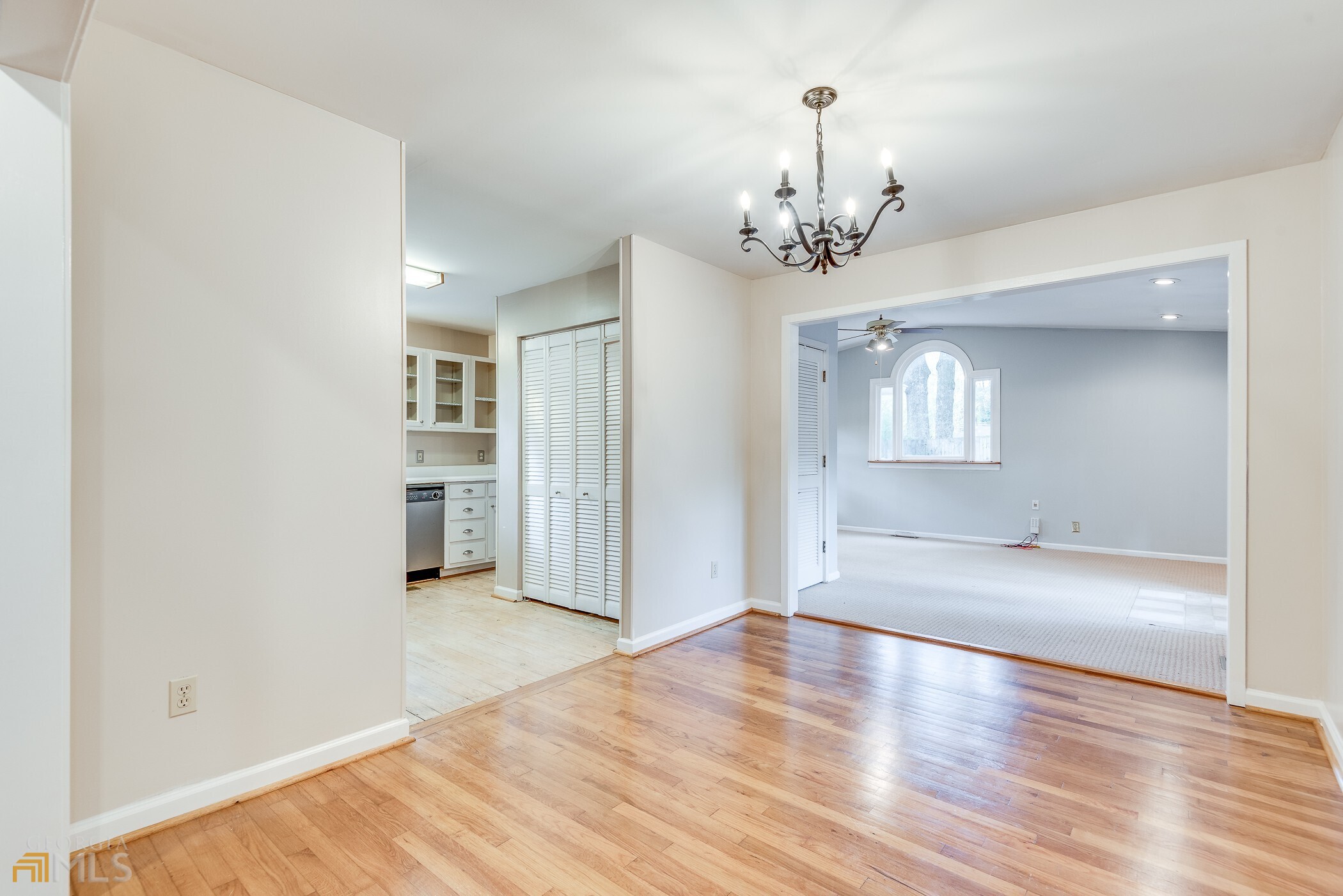 3012 Surrey Lane