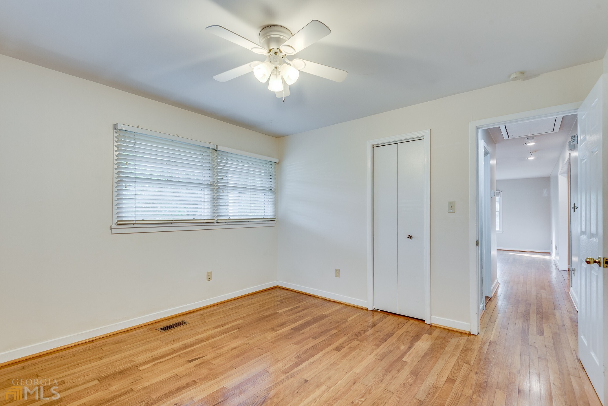 3012 Surrey Lane