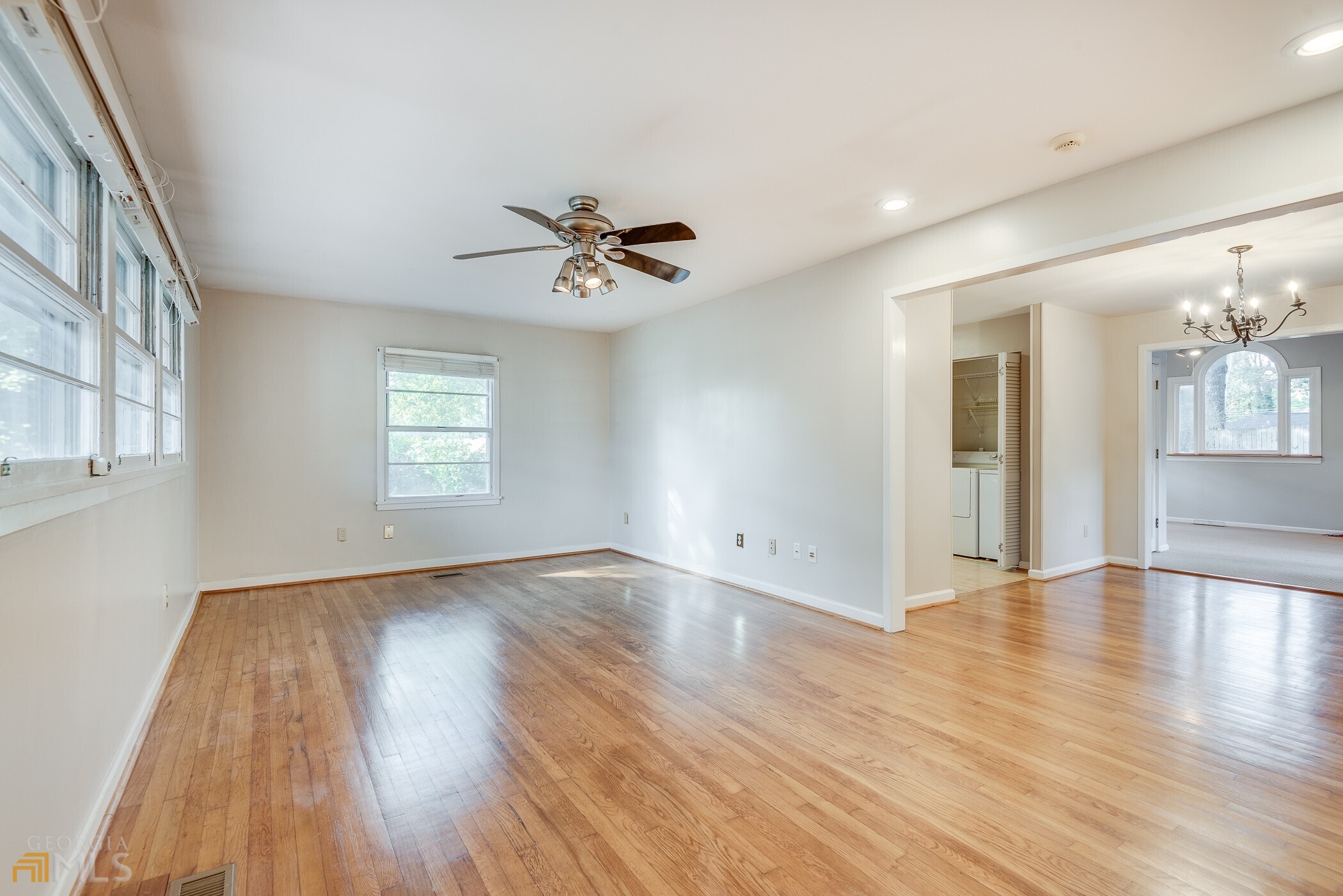 3012 Surrey Lane