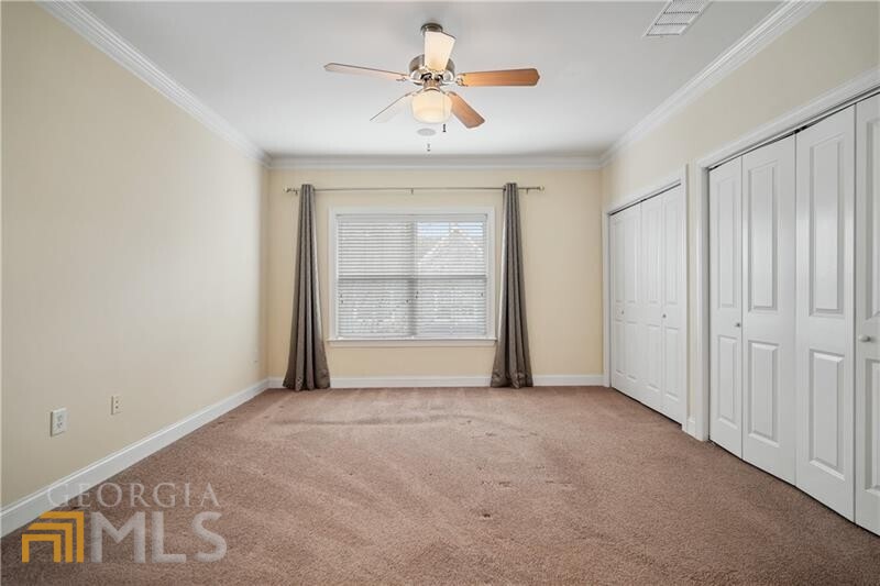 264 Carlyle Park Drive NE