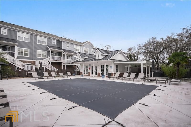 264 Carlyle Park Drive NE