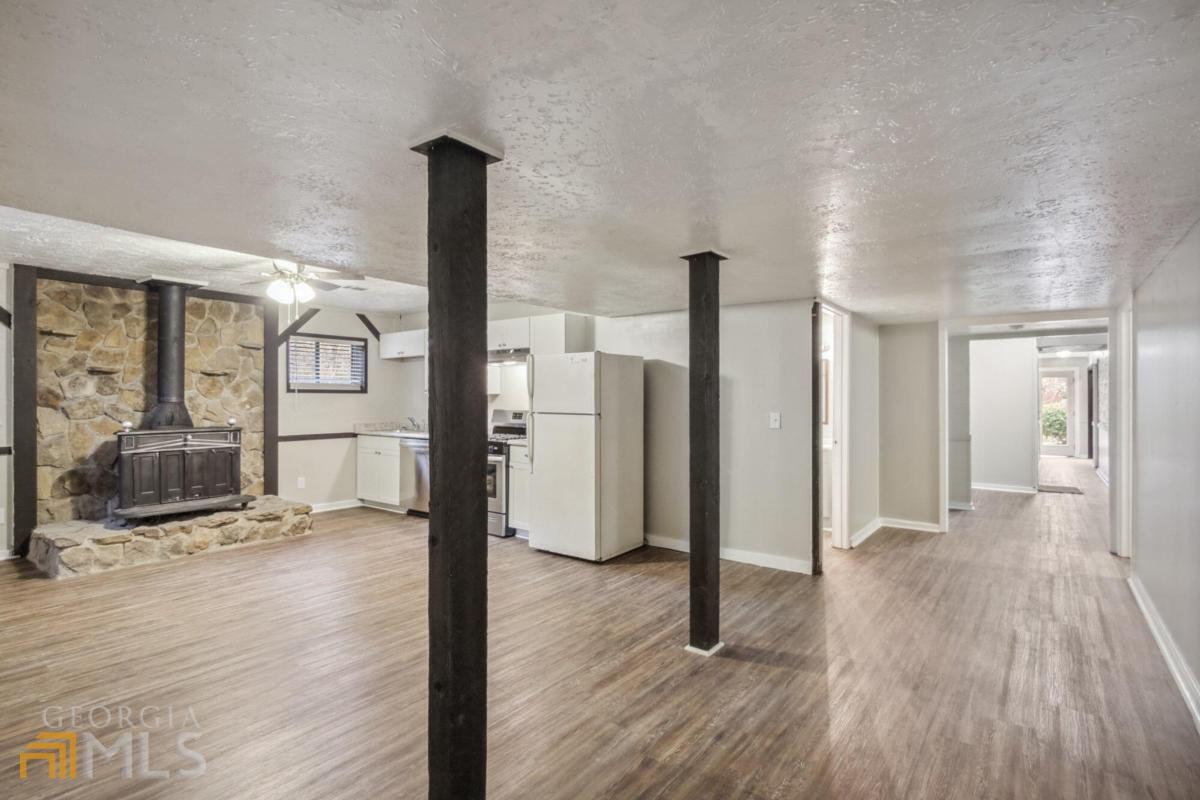 530 Raven Springs Trail