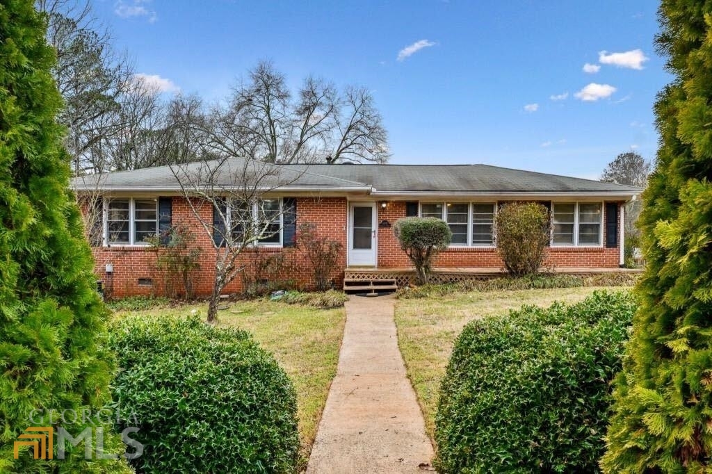 4005 Camelot Court