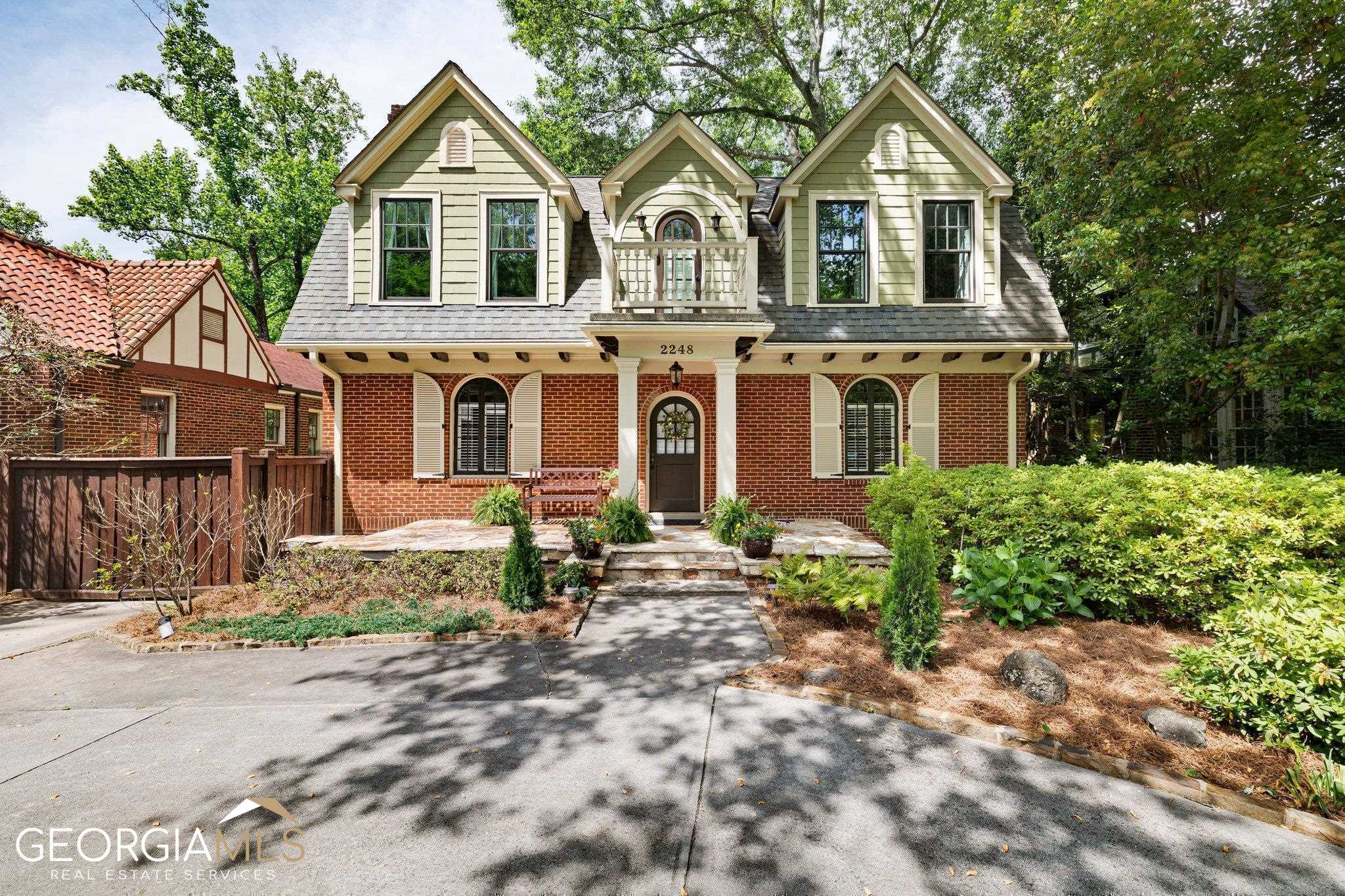 2248 East Lake Road NE