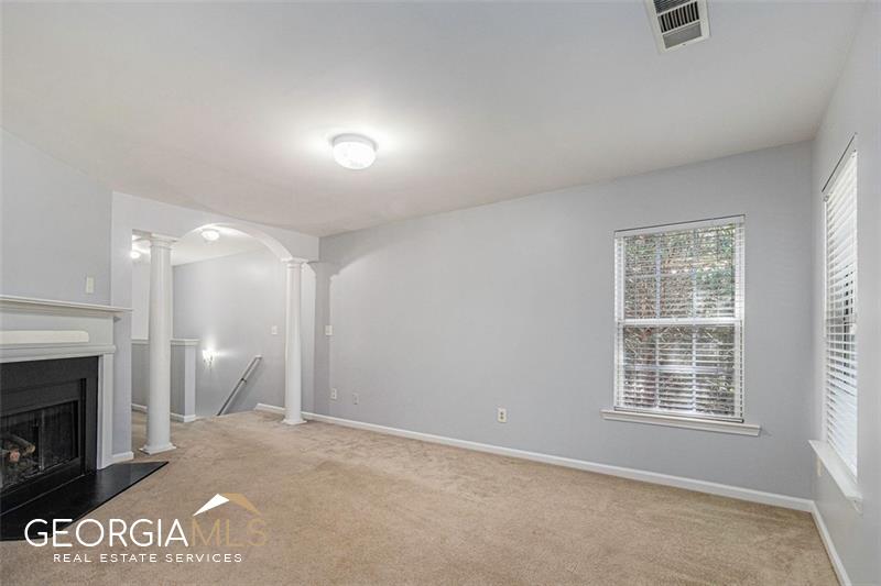 2189 DILLARD Crossing