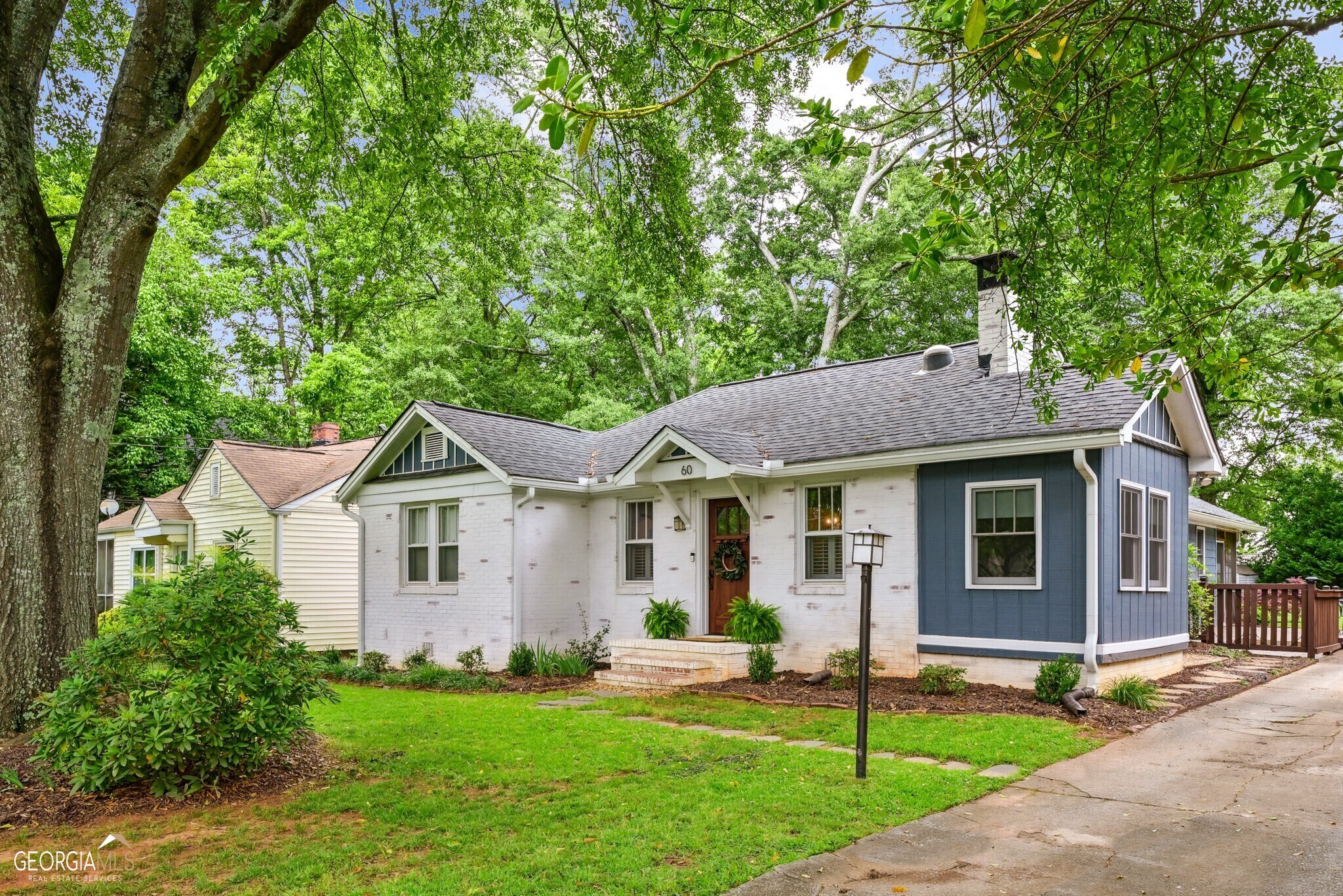 60 Oakridge Avenue SE