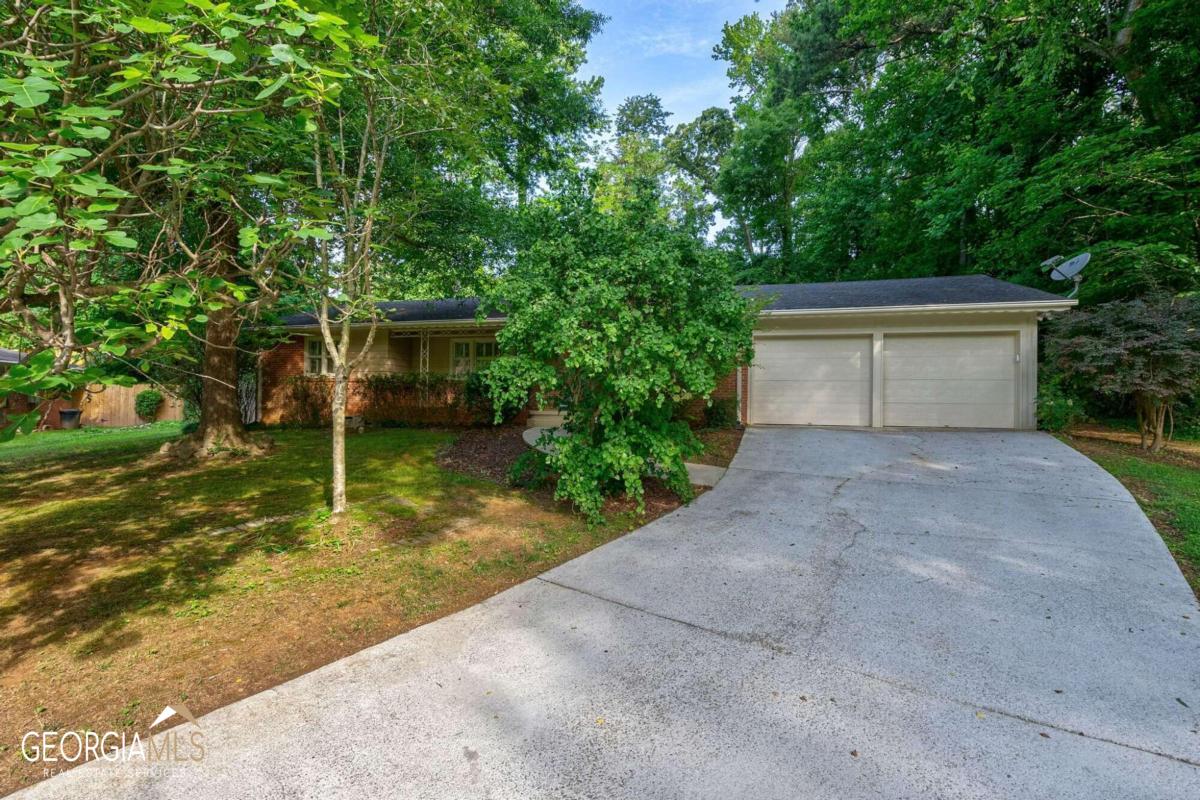 1156 Franklin Circle NE