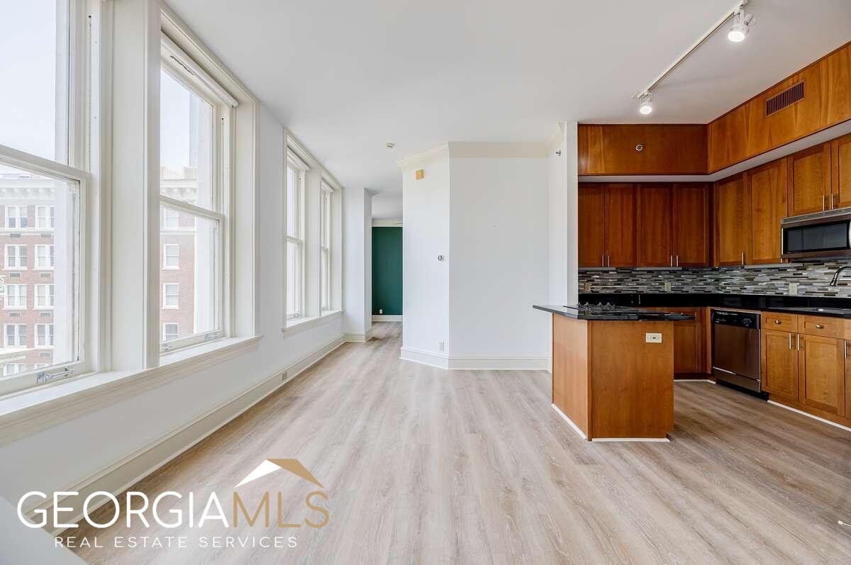 57 Forsyth Street NW # 6C