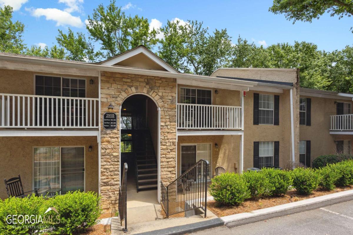 2955 Seven Pines Lane # 304