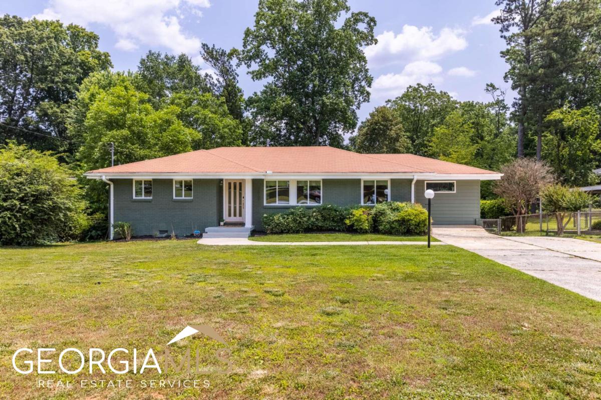 3669 Crestview Drive SE