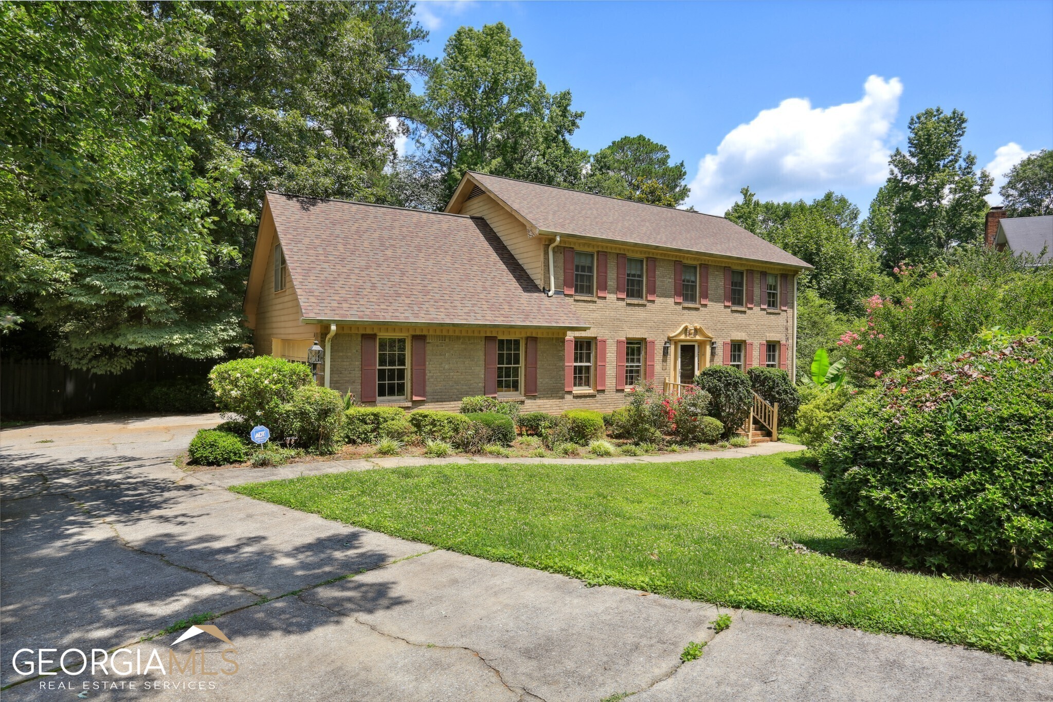 713 Cedar Trace SW