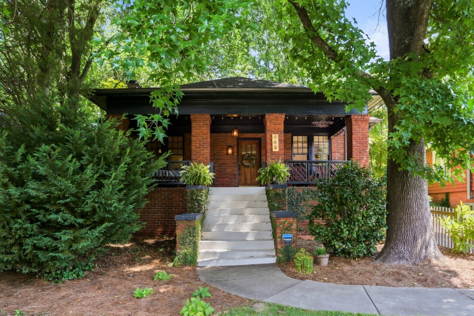 948 United Avenue SE