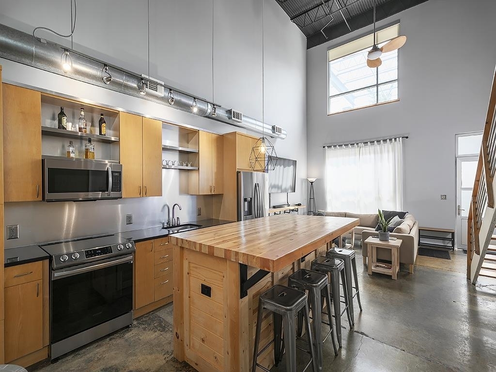 1661 La France Street NE # 406