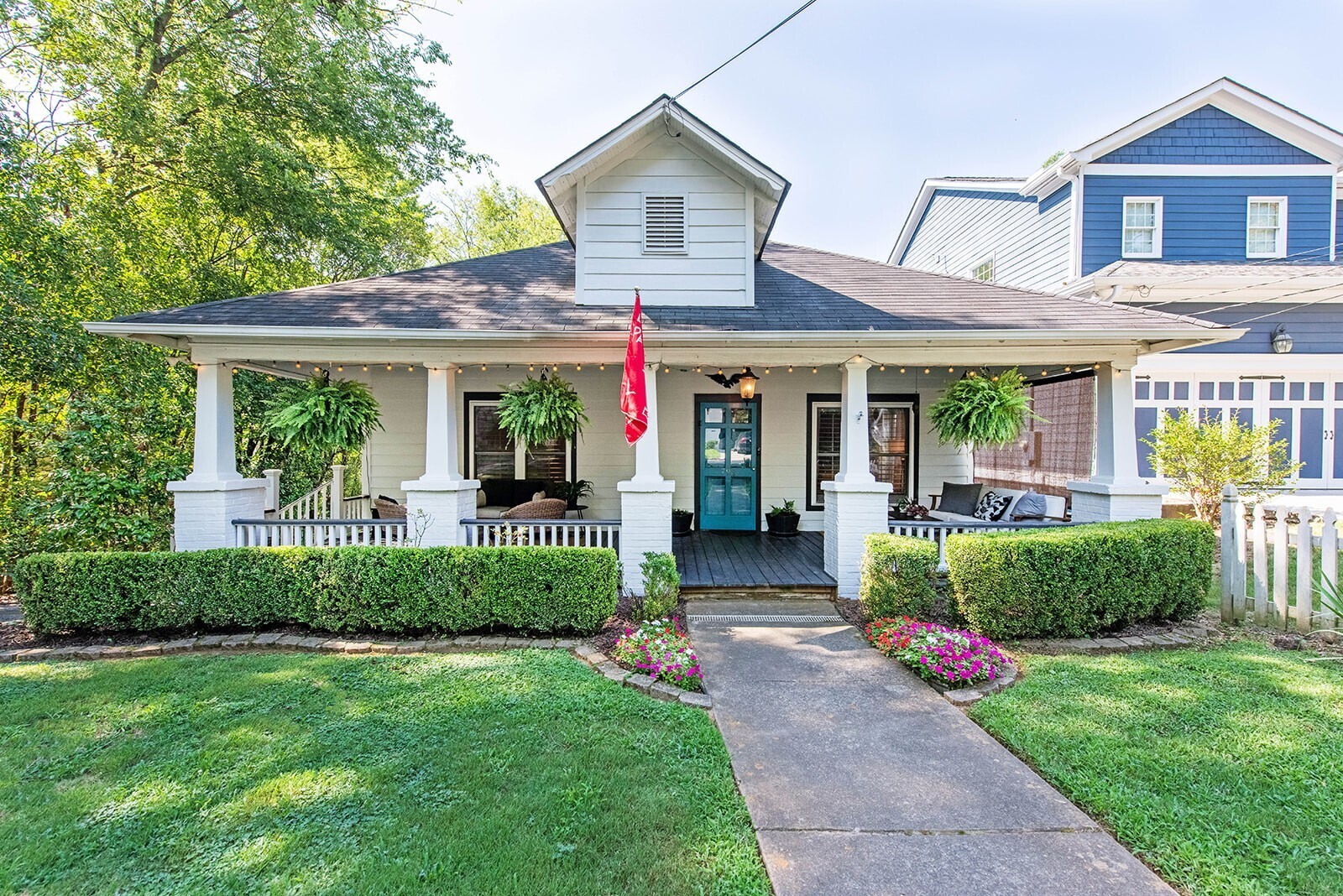 796 Holmes Street NW