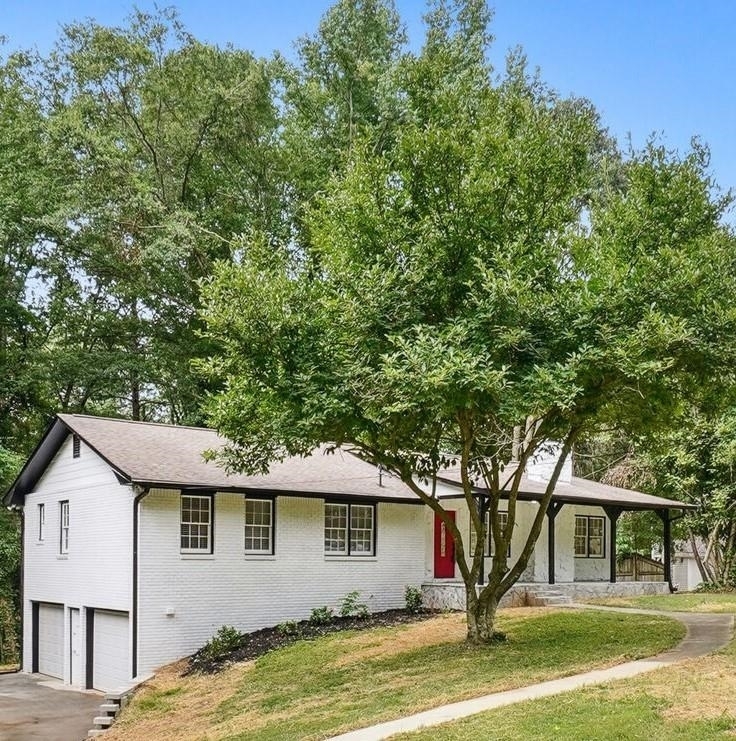 3843 NE Crestmore Drive